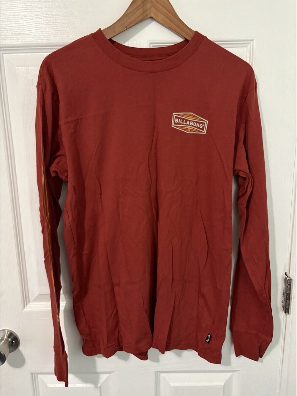 Billabong Premium Red Graphic Logo Long Sleeve Crew Neck T-Shirt Men M